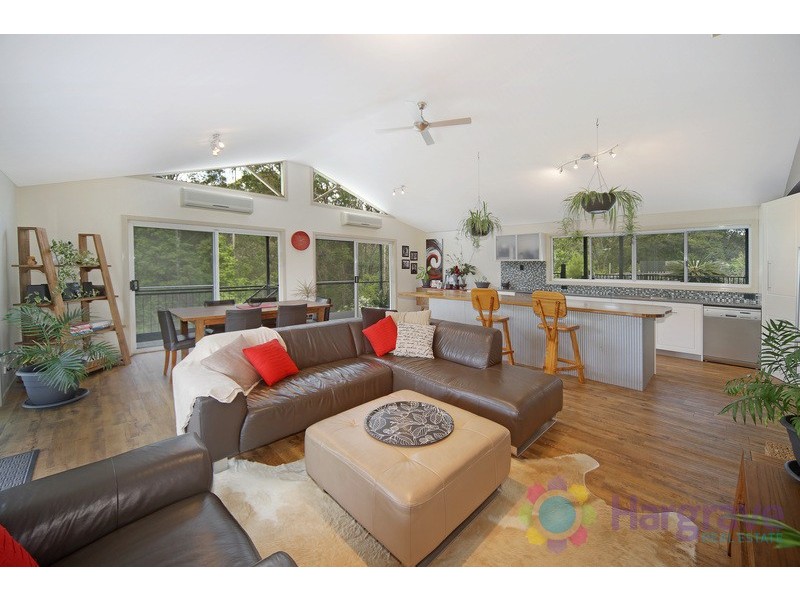 108 Coles Creek Road, Cooran QLD 4569