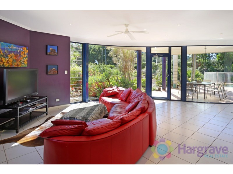 49 Binalong Road, Pinbarren QLD 4568