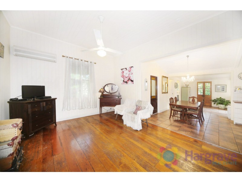 1 Railway Parade, Pomona QLD 4568