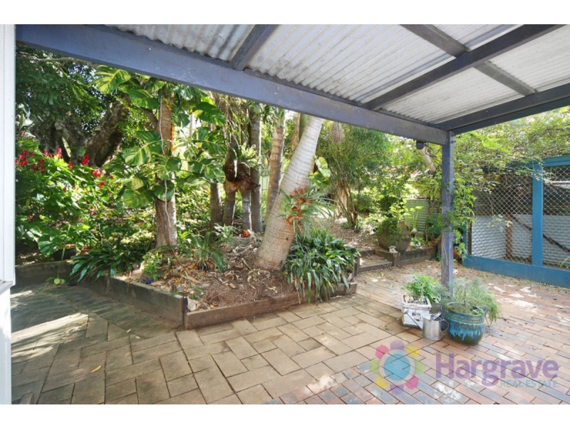 1 Railway Parade, Pomona QLD 4568