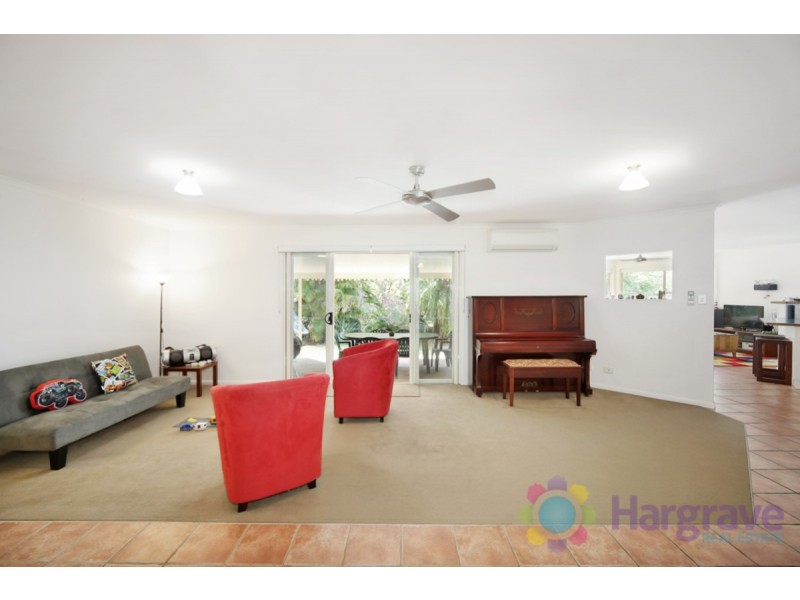 180 Highfield Rise, Pomona QLD 4568