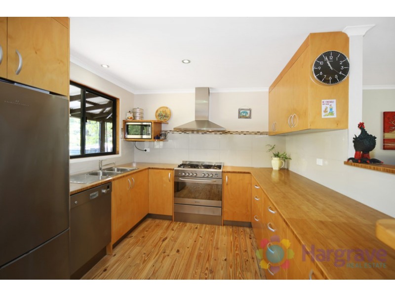 190 Sister Tree Creek Road, Kin Kin QLD 4571