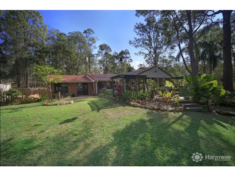 87 Pioneer Road, Pomona QLD 4568
