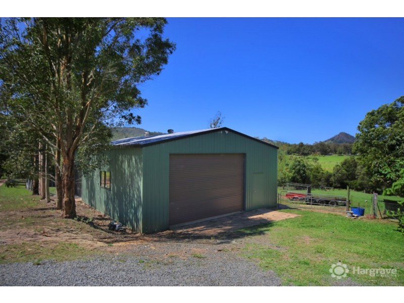 33 Mahers Road, Cooran QLD 4569