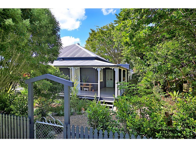 11 Ruby Street, Cooroy QLD 4563