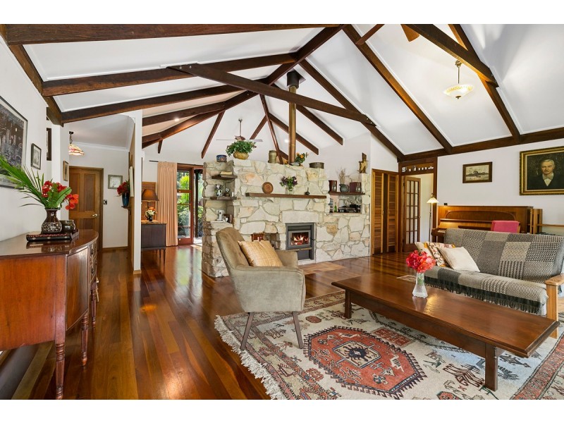 31 Mountain Street, Pomona QLD 4568