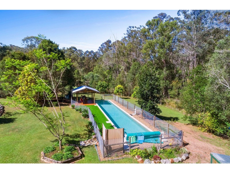 31 Mountain Street, Pomona QLD 4568