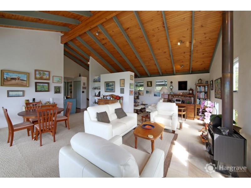 4 Wendoma Court, Tinbeerwah QLD 4563