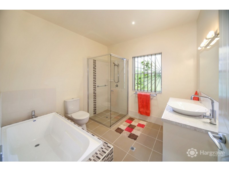 5 Eewah Court, Pomona QLD 4568