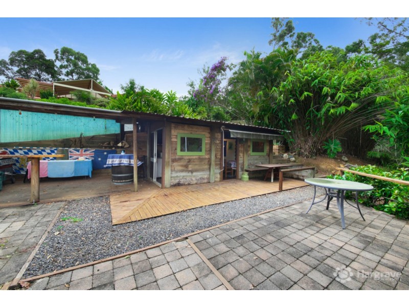8 Underwood Close, Pomona QLD 4568