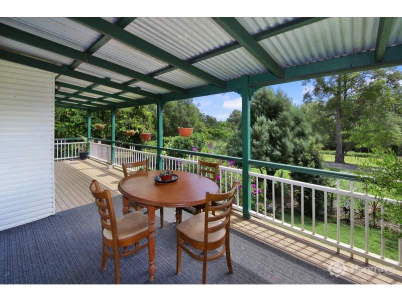 37 Railway Parade, Pomona QLD 4568