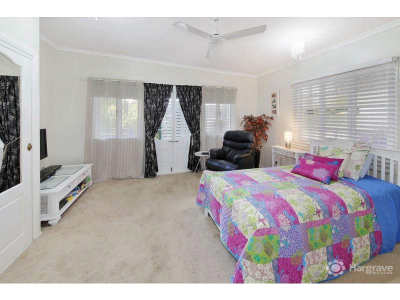 37 Railway Parade, Pomona QLD 4568