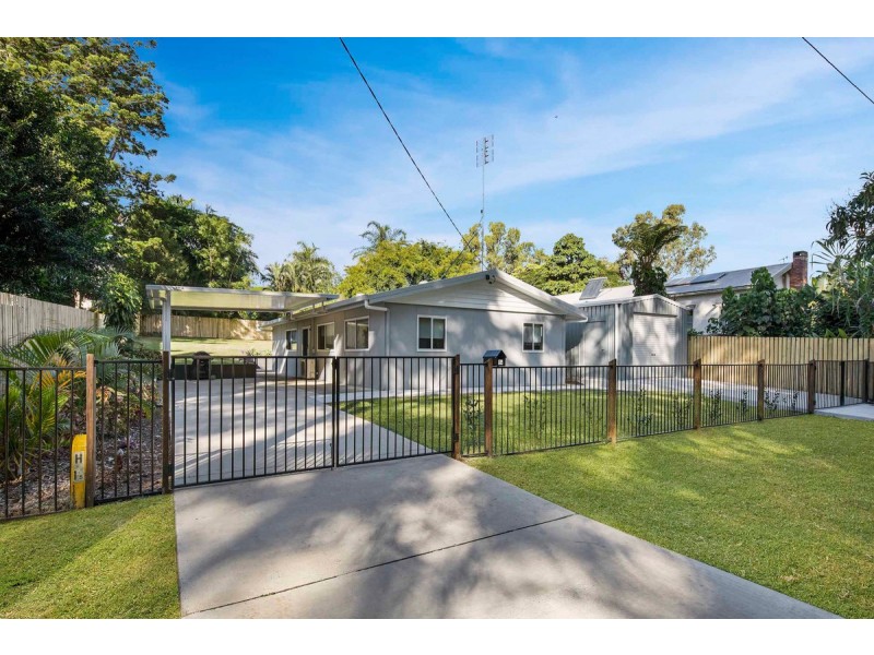 14 Victoria Street, Cooran QLD 4569