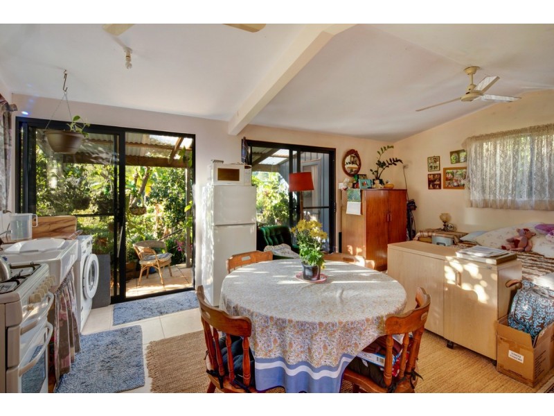 6 Queen Street, Cooran QLD 4569