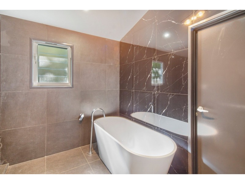 490 Cootharaba Road, Cootharaba QLD 4565