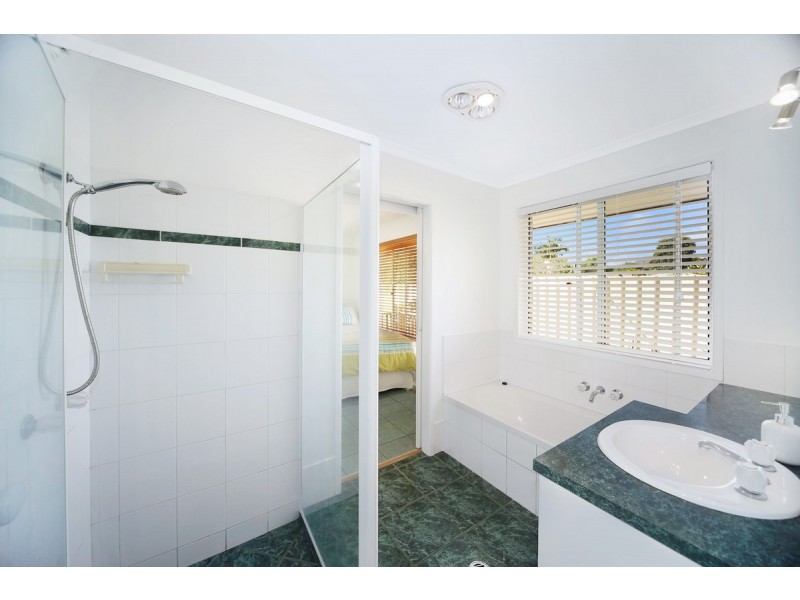 1 Royal Court, Cooran QLD 4569