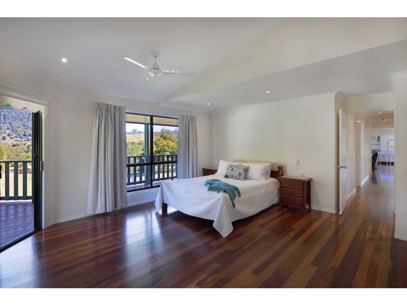 26 Sallwood Court, Pinbarren QLD 4568