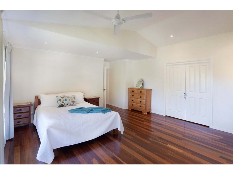 26 Sallwood Court, Pinbarren QLD 4568