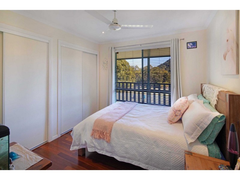 26 Sallwood Court, Pinbarren QLD 4568