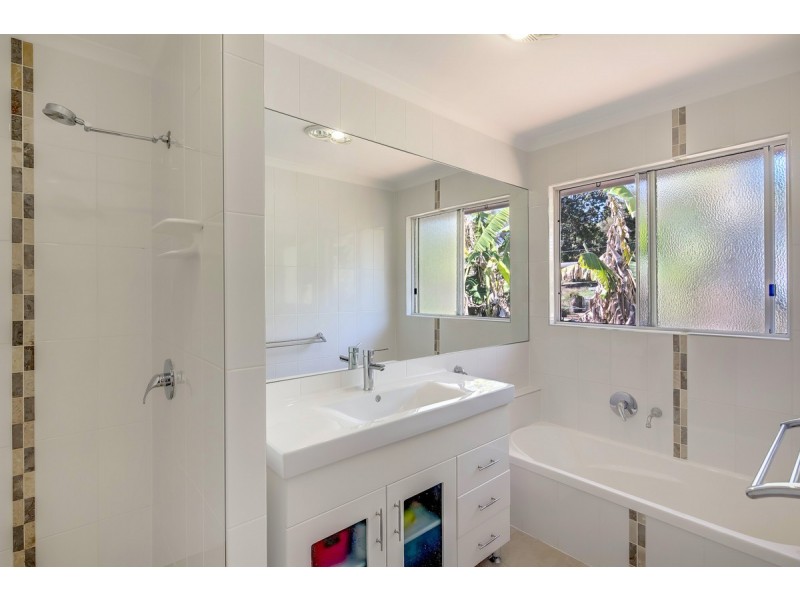 8 Exhibition Street, Pomona QLD 4568