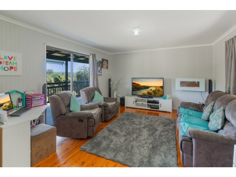 10 William Street, Cooran QLD 4569