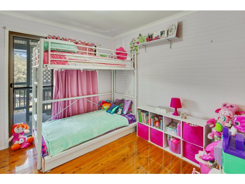 10 William Street, Cooran QLD 4569