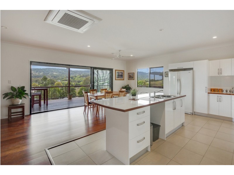 40 Brewers Road, Cooran QLD 4569