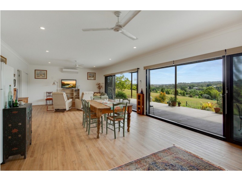 40 Brewers Road, Cooran QLD 4569