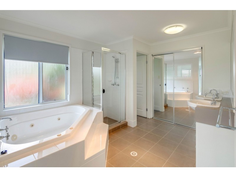 11 Elandra Terrace, Pomona QLD 4568