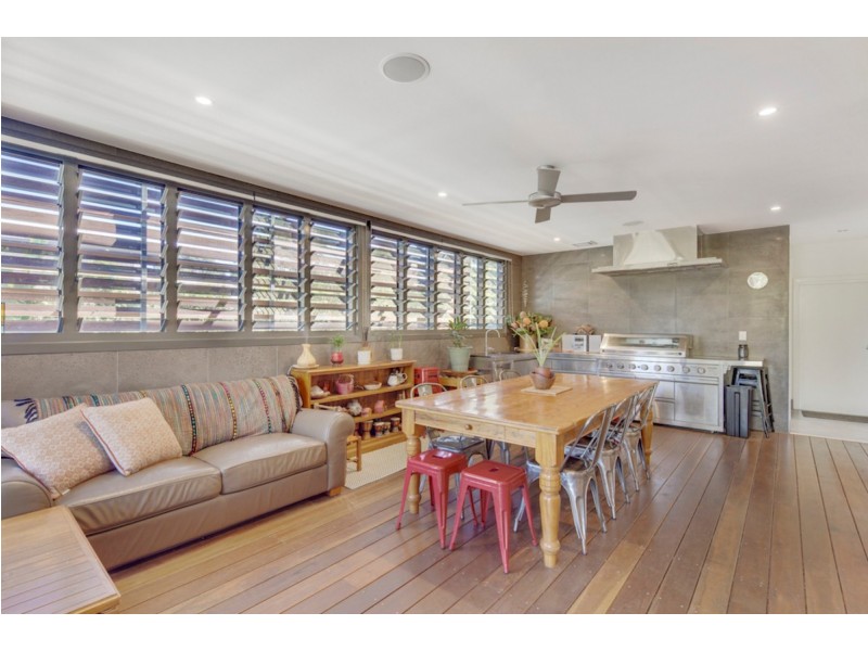 12 Songbird Drive, Pomona QLD 4568