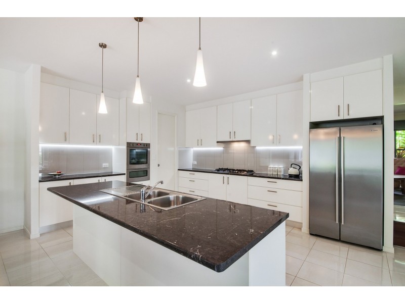 6 Whistler Way, Pomona QLD 4568