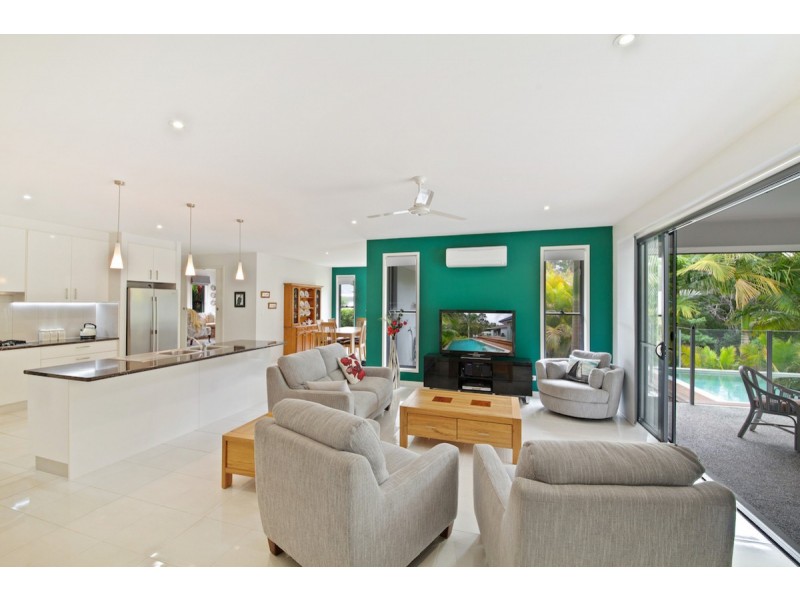 6 Whistler Way, Pomona QLD 4568