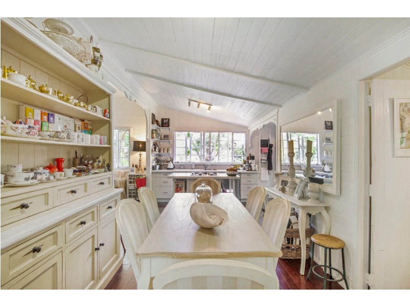 20 Pavilion Street, Pomona QLD 4568