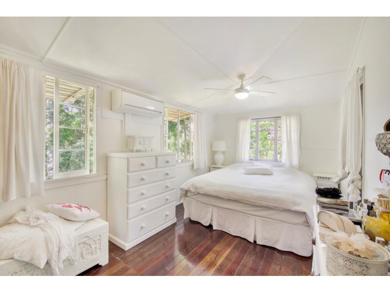 20 Pavilion Street, Pomona QLD 4568