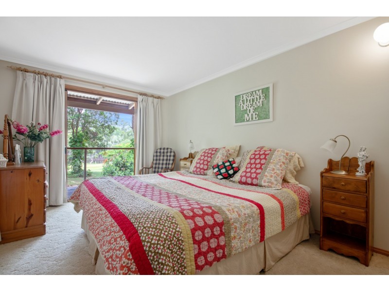 55 Hatch Road, Cootharaba QLD 4565