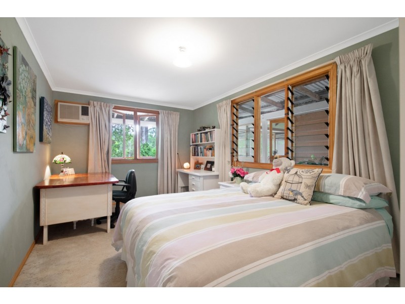55 Hatch Road, Cootharaba QLD 4565