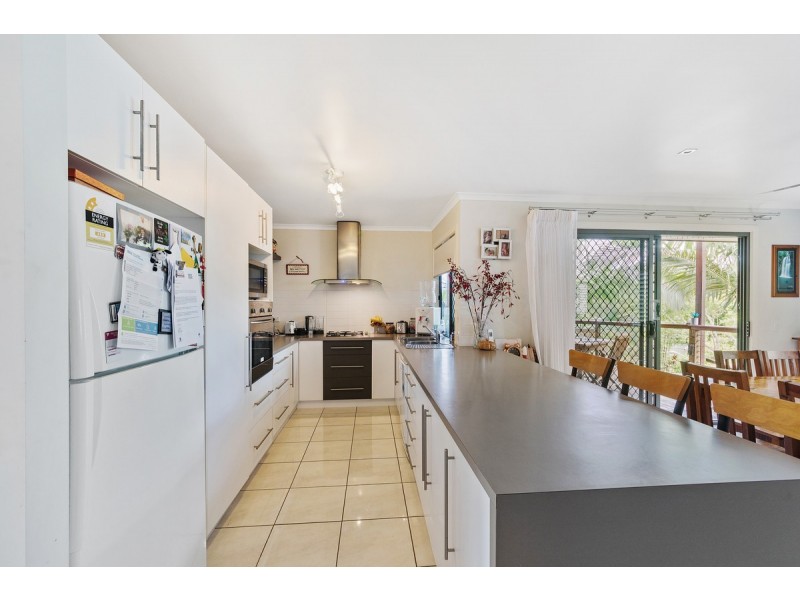2/23 Olivine Street, Cooroy QLD 4563