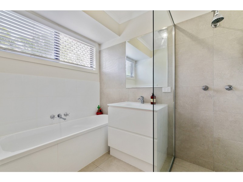 2/23 Olivine Street, Cooroy QLD 4563