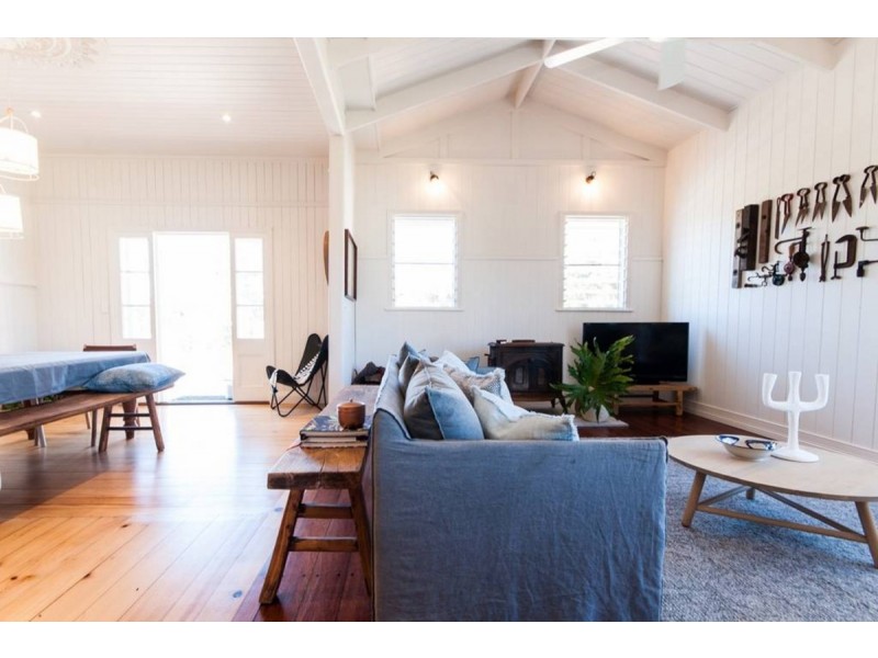 306 Louis Bazzo Drive, Pomona QLD 4568