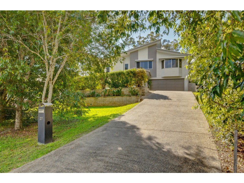 27 Topaz Street, Cooroy QLD 4563