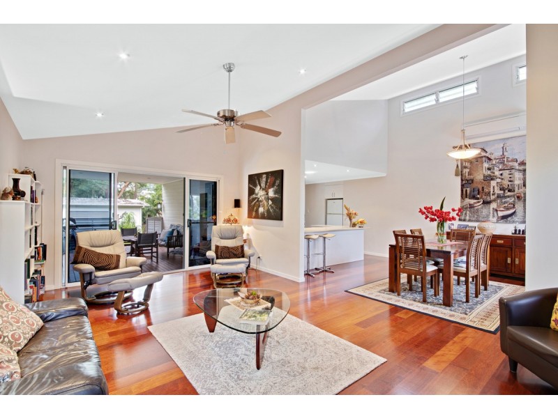 27 Topaz Street, Cooroy QLD 4563