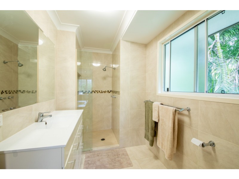 27 Topaz Street, Cooroy QLD 4563