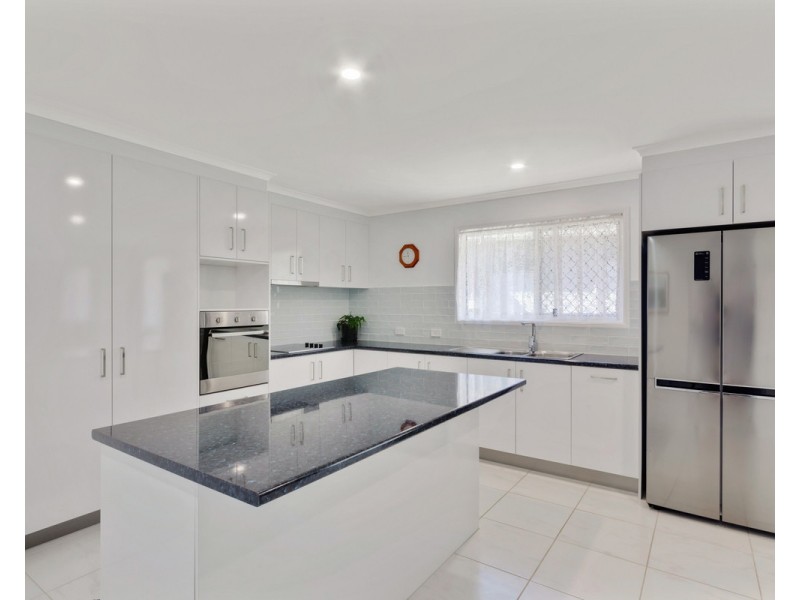 14 Whistler Way, Pomona QLD 4568