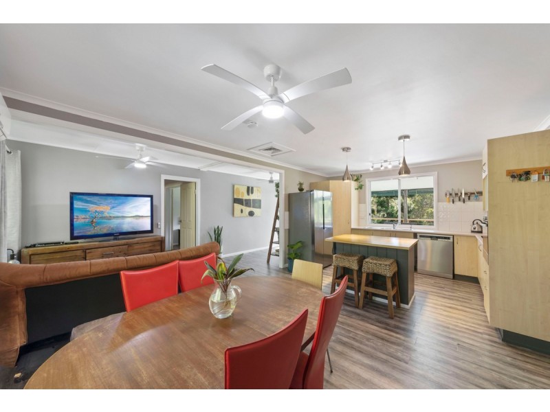 396 Coles Creek Road, Cooran QLD 4569