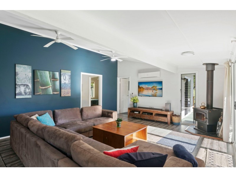 396 Coles Creek Road, Cooran QLD 4569