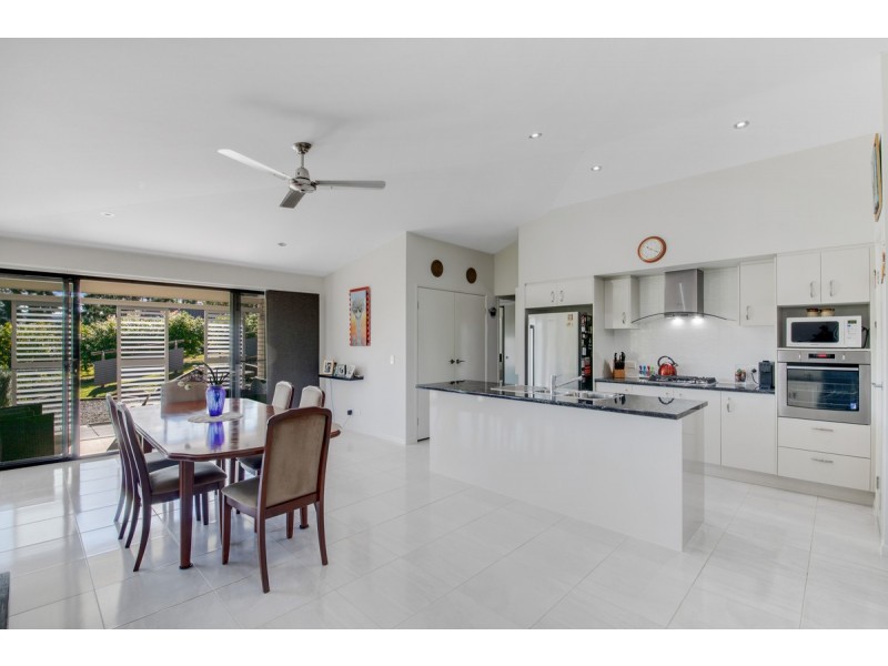 68 Coles Creek Road, Cooran QLD 4569