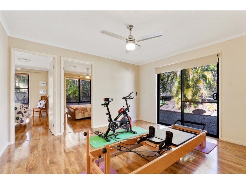 12 Sallwood Court, Pinbarren QLD 4568