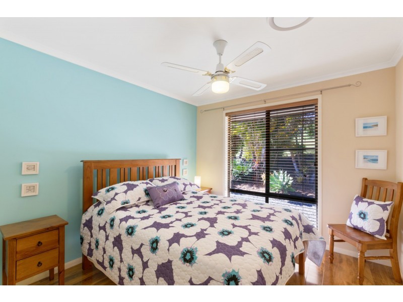 12 Sallwood Court, Pinbarren QLD 4568