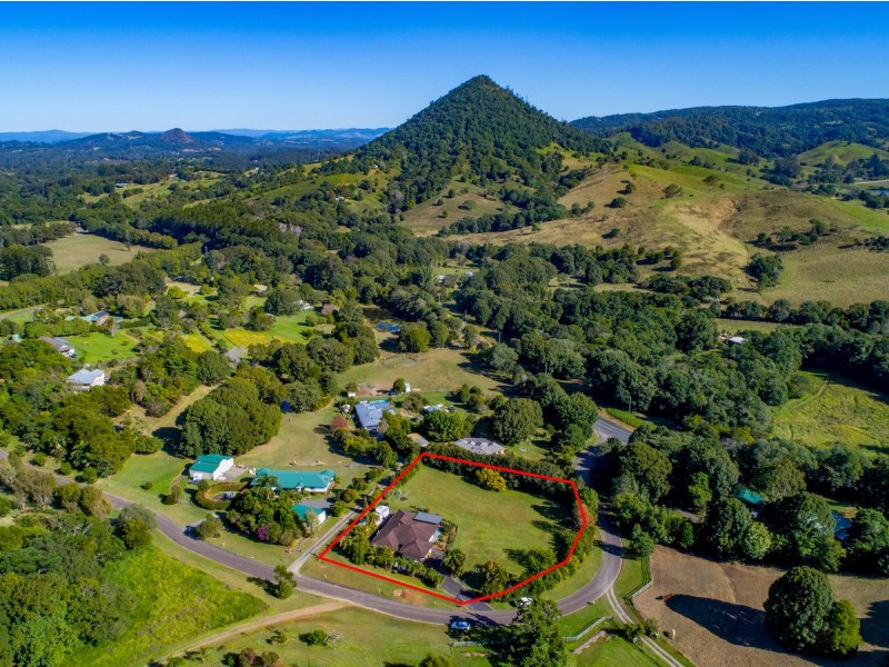 12 Sallwood Court, Pinbarren QLD 4568