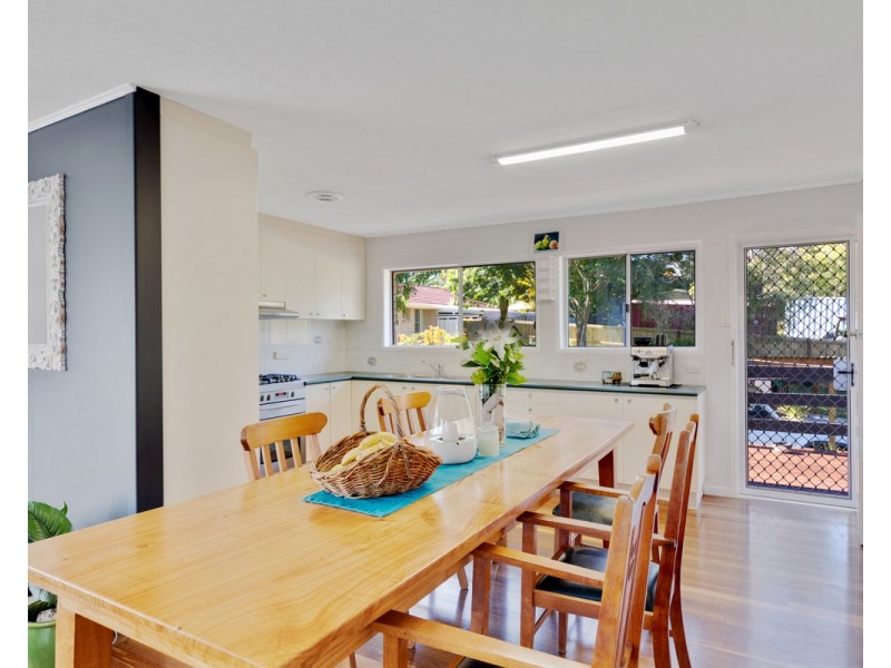 22 Lake MacDonald Drive, Cooroy QLD 4563